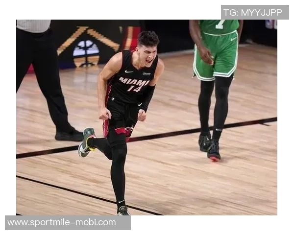 老鹰解说员透露热火工作人员确认希罗将为揭幕战做好准备 老鹰解说员透露热火工作人员确认希罗将为揭幕战做好准备